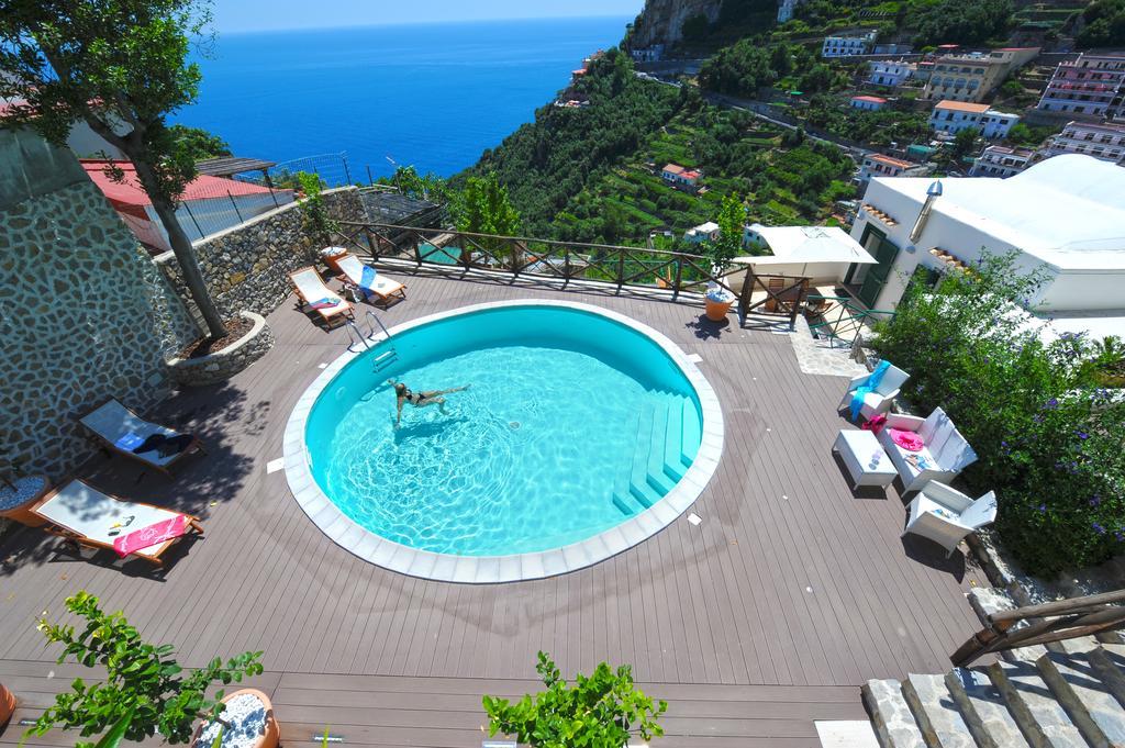 Villa Knight Amalfi Eksteriør billede